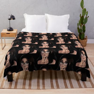 Sssniperwolf Essential Throw Blanket Official SSSniperWolf Merch